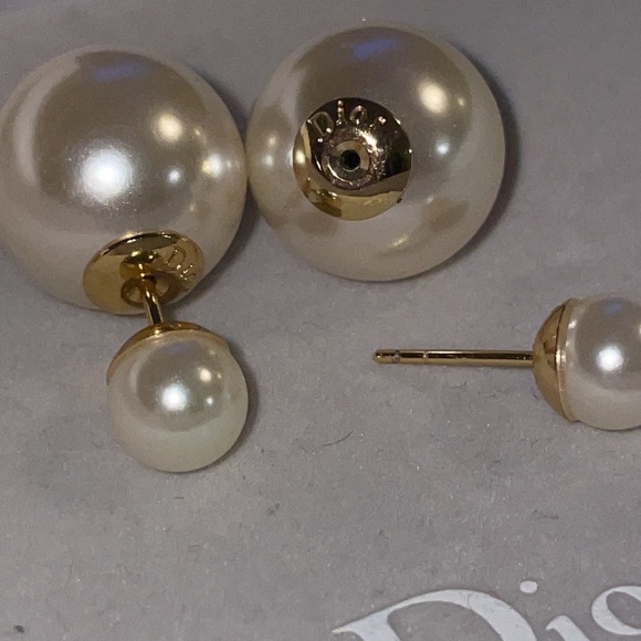 Dior pearl earings - Picture 3 of 6
